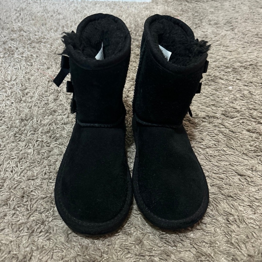 Girls Koolaburra by Uggs boots